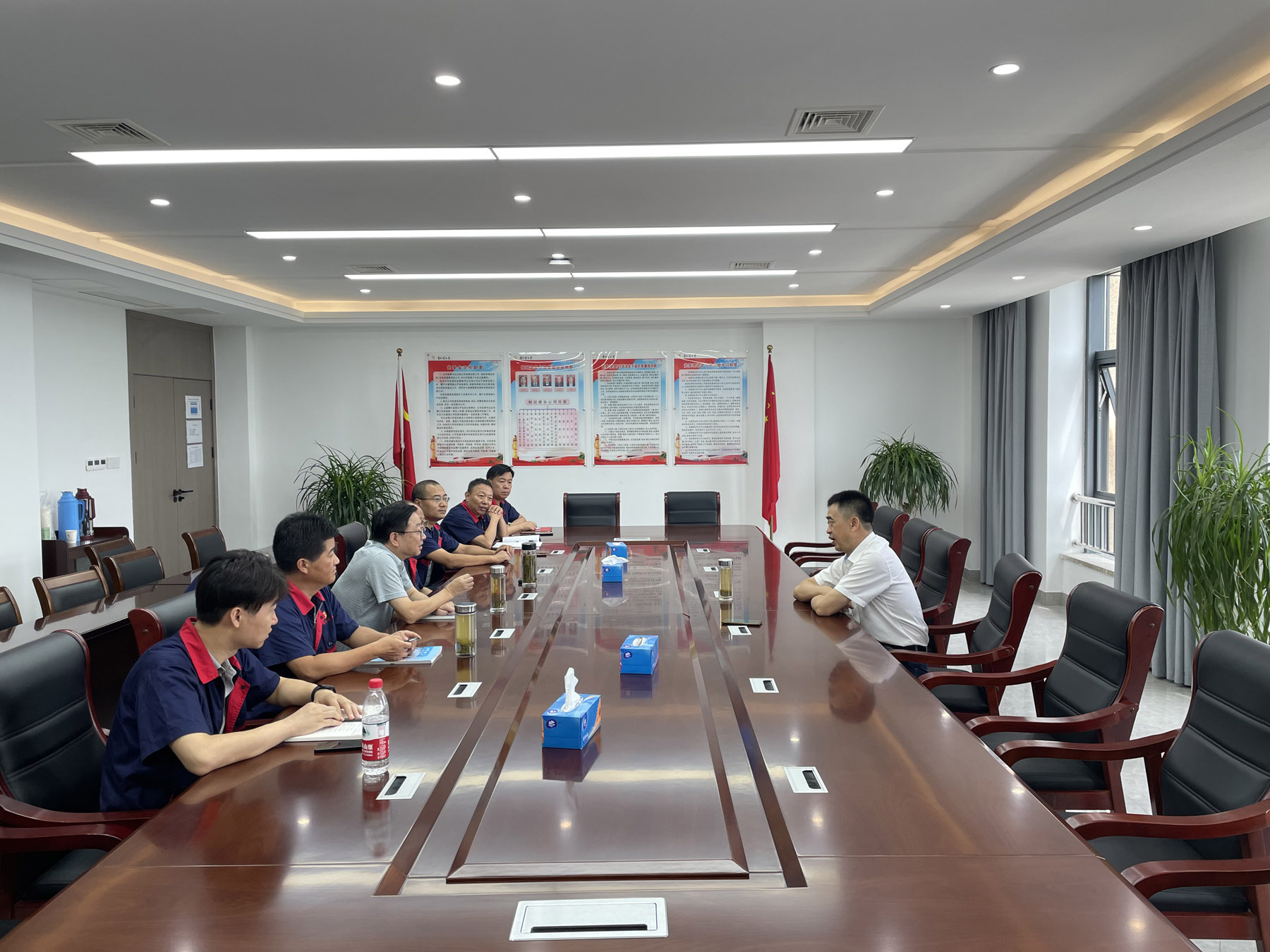 集團公司黨委委員、總工程師周俊到公司調(diào)研 